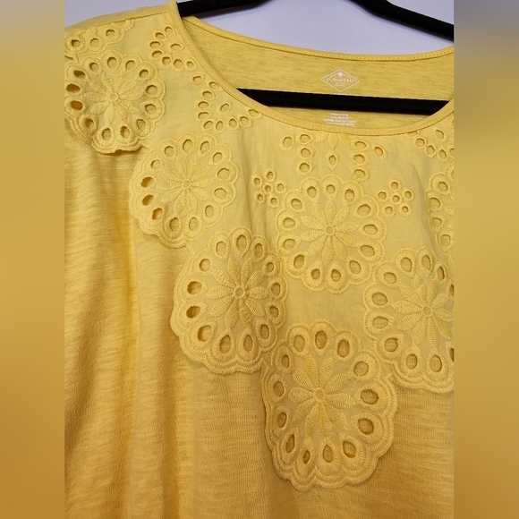 St. John's Bay Women's Plus Size 5X Yellow Top Eyelet Bib 100% Cotton New w Tag - Picture 3 of 7